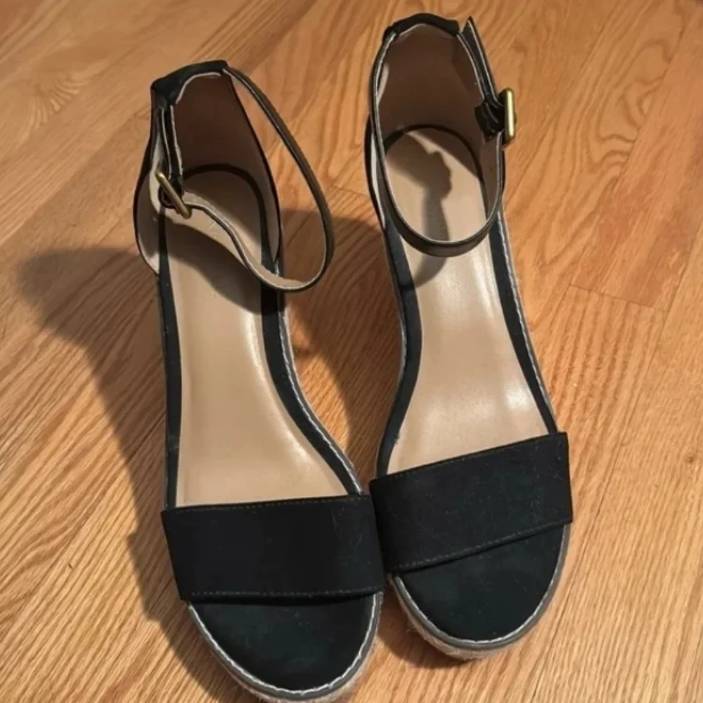 Wedges - Picture 2 of 6